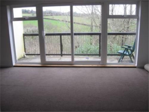 Carpet Fitter James Plymouth Carpet Fitter James Plymouth